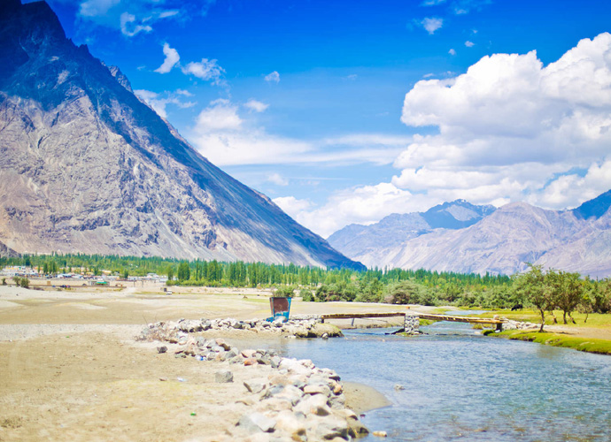 Memorable Leh Ladakh Tour Package - 7 Nights / 8 Days